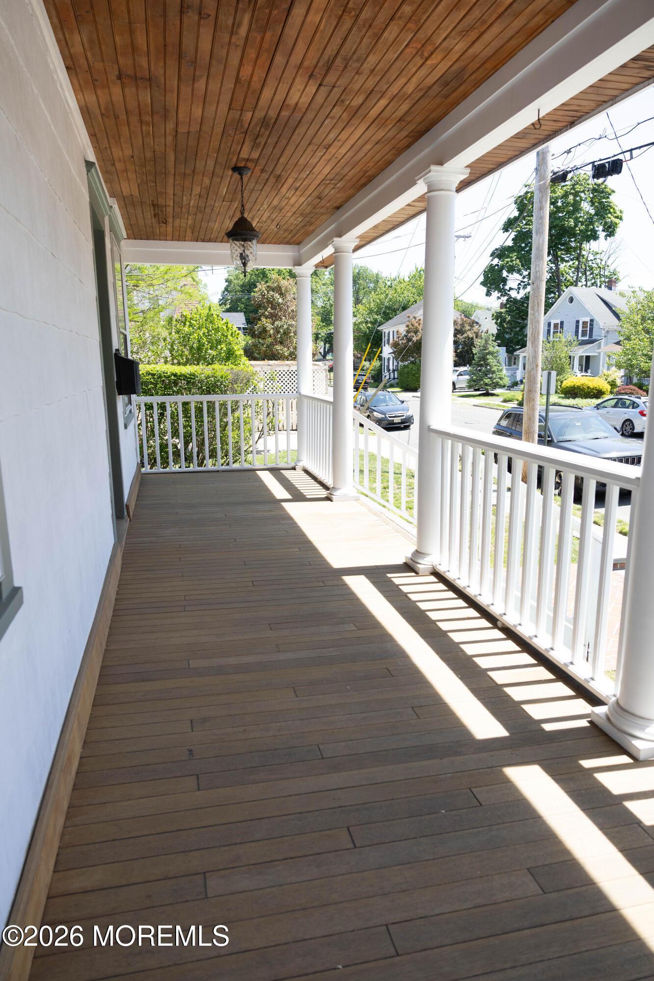 Image 3: brownporch