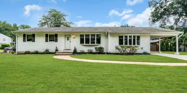 733 Harmony Road