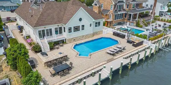 264 Curtis Point Drive