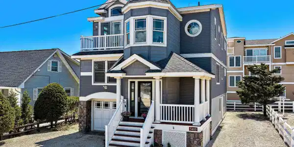 5403 Long Beach Boulevard