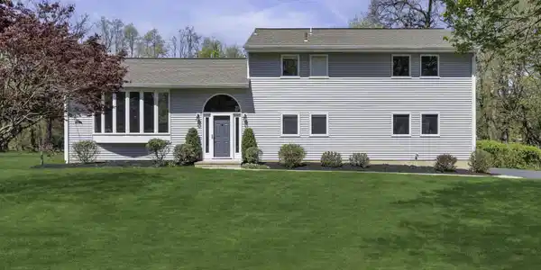 98 Clearview Drive