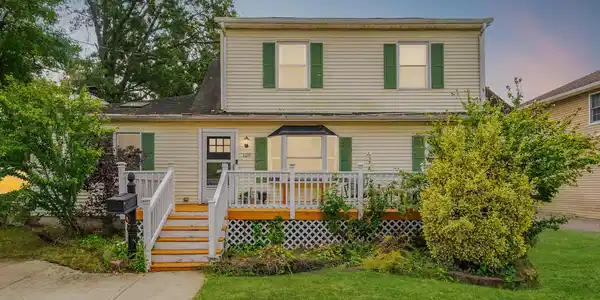 128 Lorillard Avenue