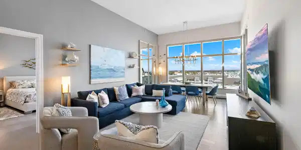 30 Melrose Terrace Unit 605