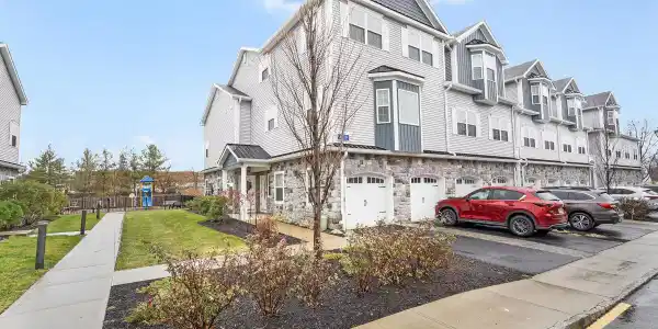 32 Emily Court
