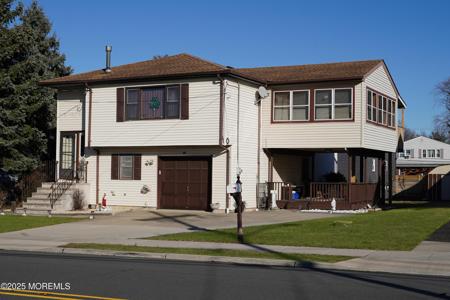 40 Scott Avenue