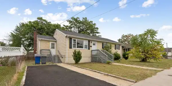 101 Manning Place