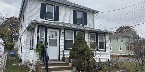 39 E Sunset Avenue