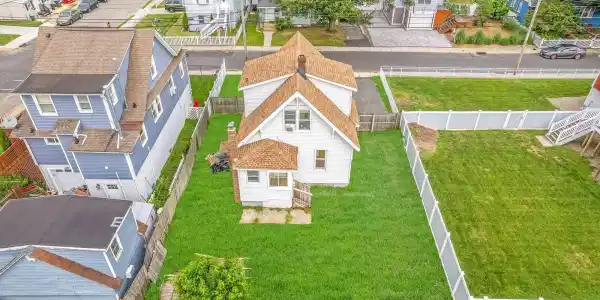 46 Woodland Avenue
