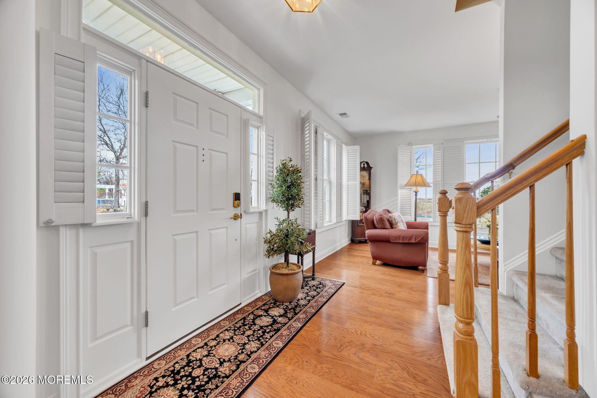 Image 4: 7-web-or-mls-2M1A4709