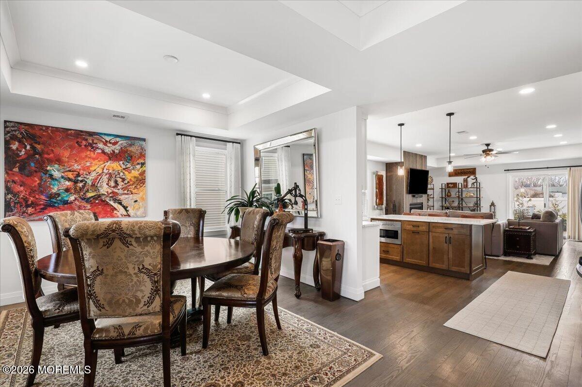 Image 3: 12-Dining Room