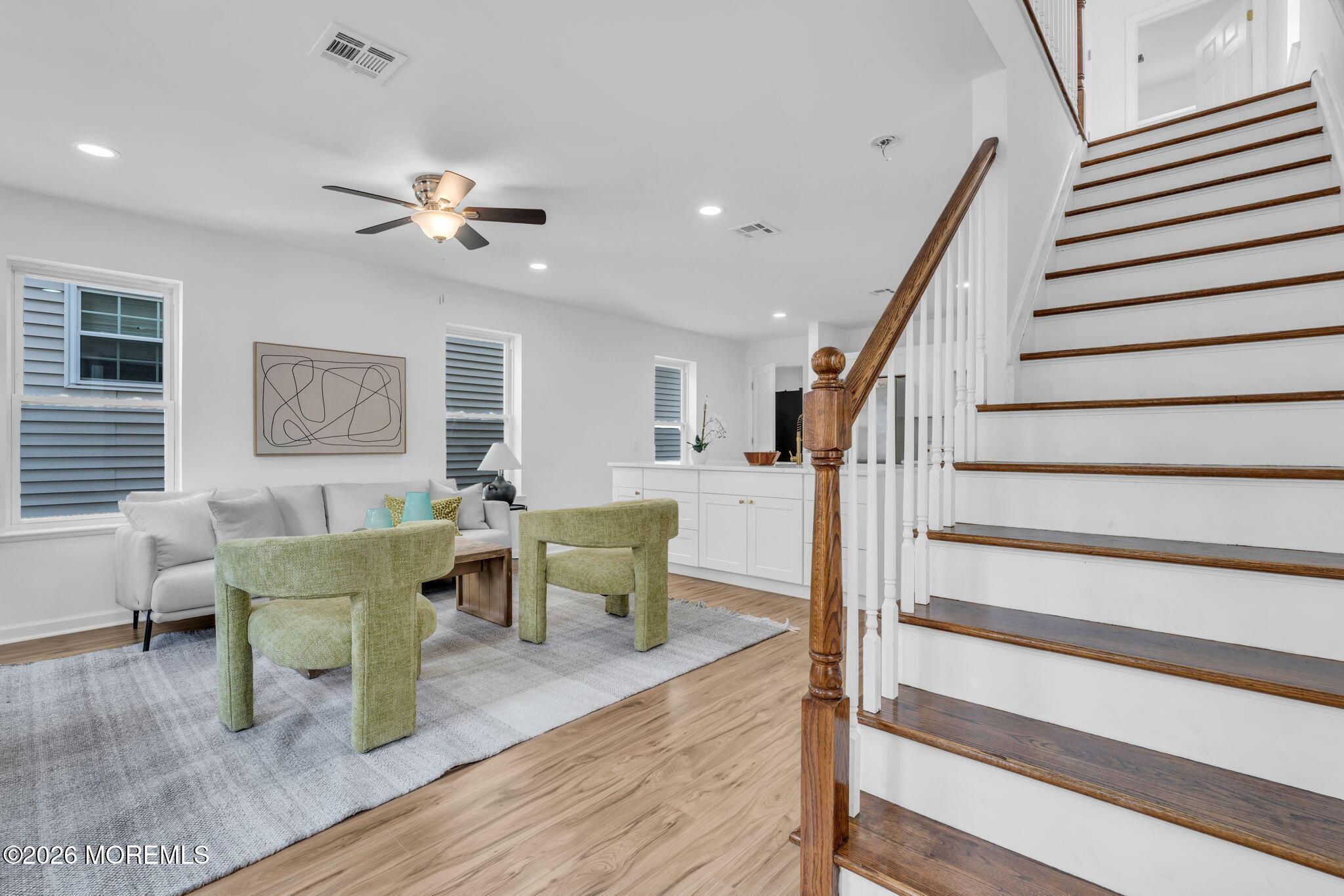 Image 4: 9-web-or-mls-DSC00878