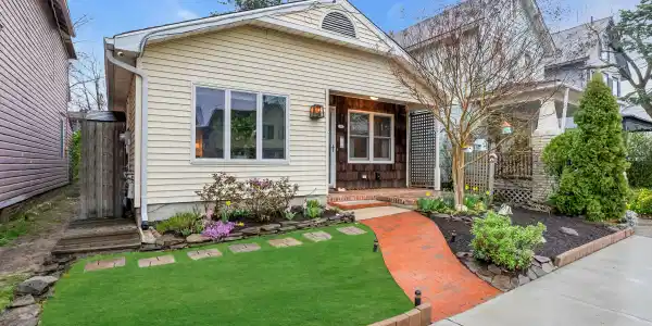 143 Embury Avenue