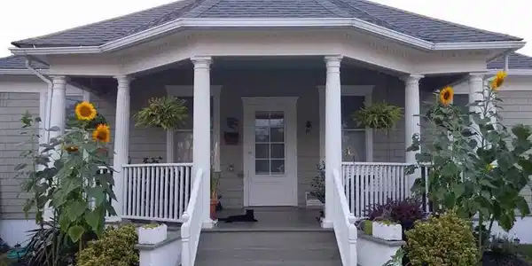 77 Seabreeze Way