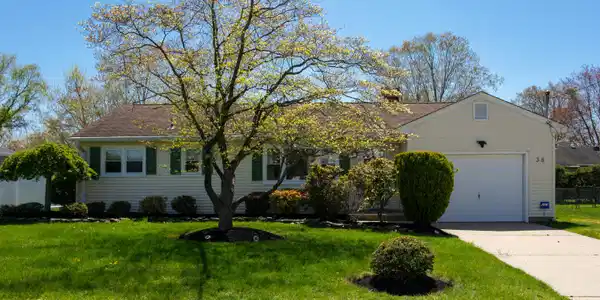 38 Asbury Avenue