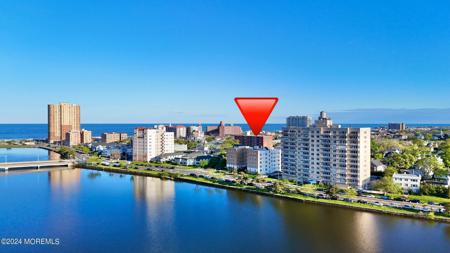 500 Deal Lake Drive Unit 1F