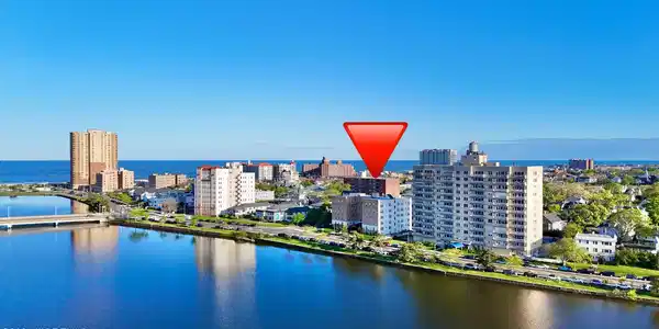 500 Deal Lake Drive Unit 1F