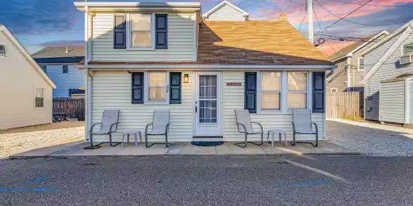 68 Barnegat Way