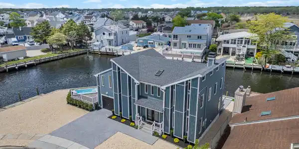 3 Toledo Drive