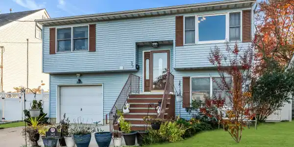 345 Shadynook Street