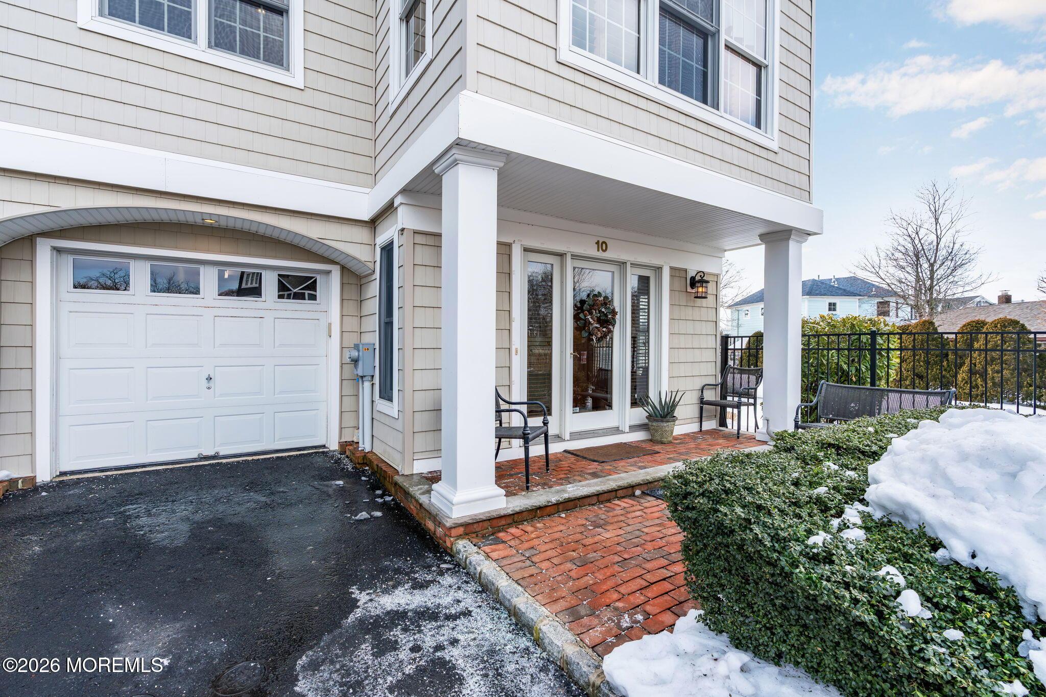 Image 3: 45-web-or-mls-DSC00980