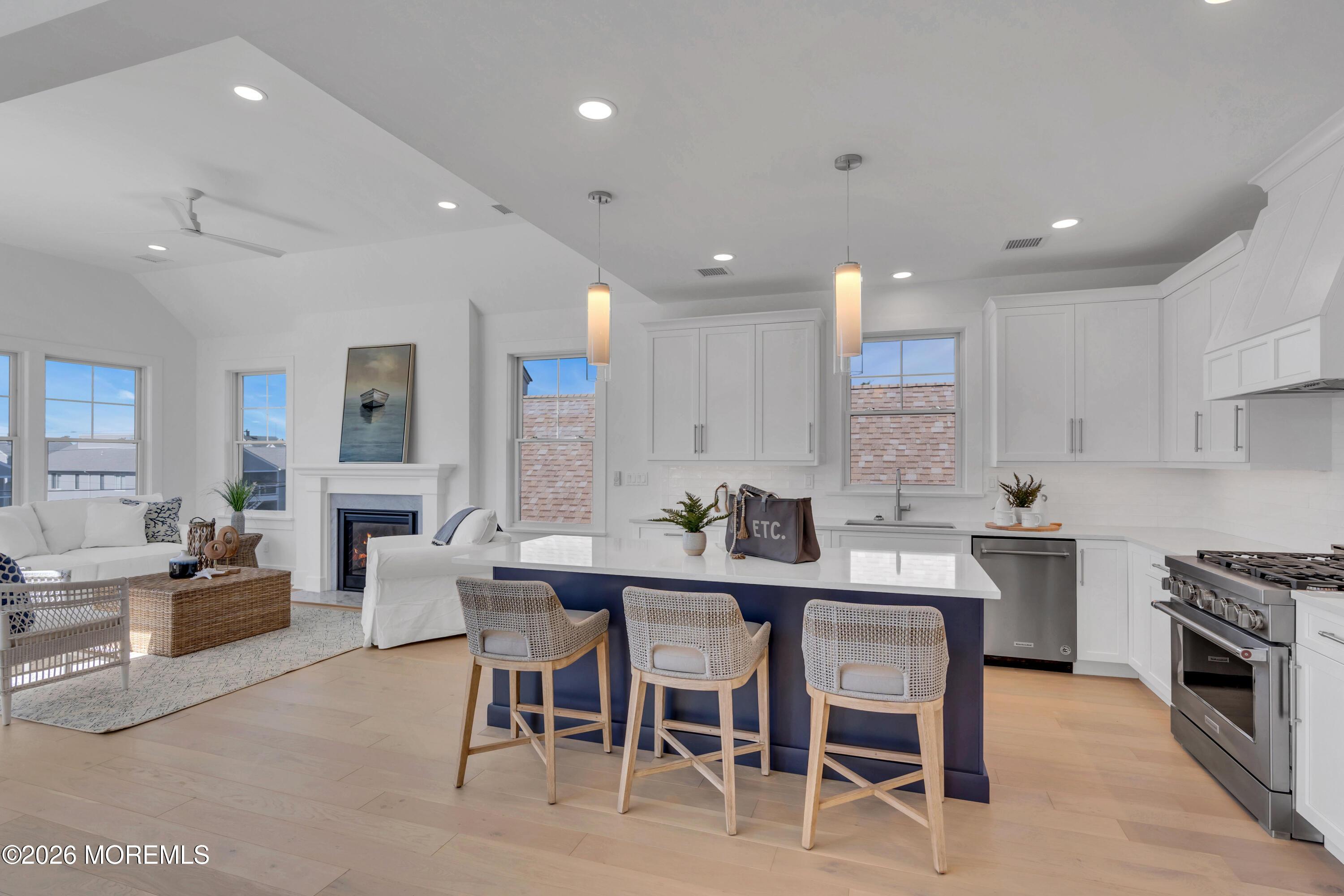 Image 2: 073_dsc06940-1