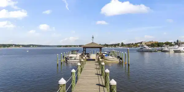130 Bodman Place Unit 8