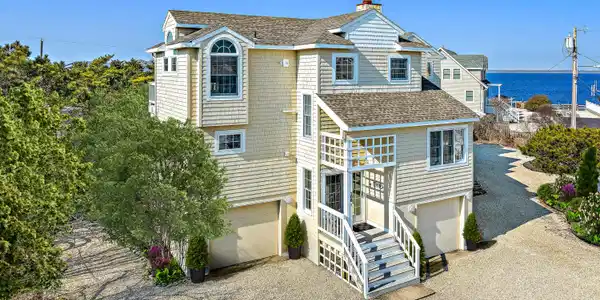 108 Roxie Avenue Unit 2