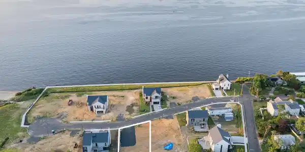 13 Brant Drive