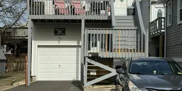 220 Lincoln Avenue