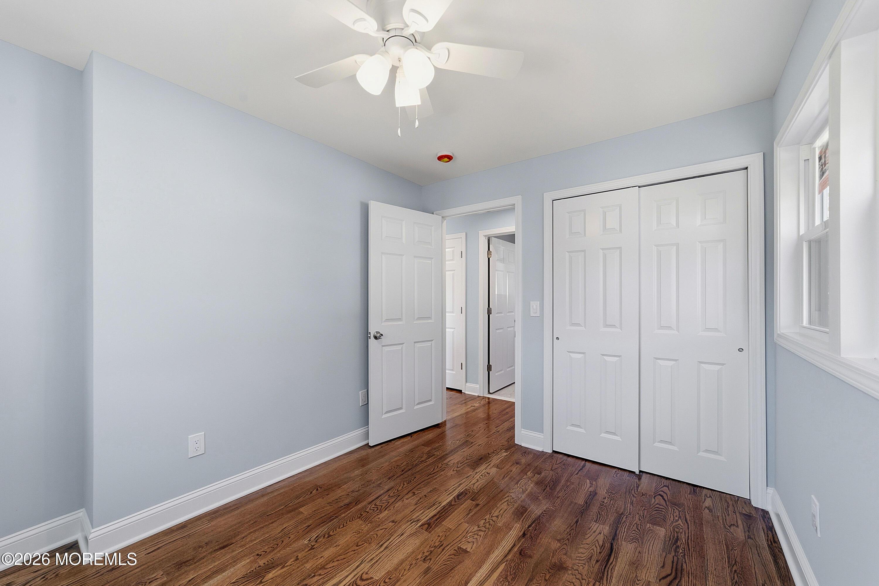 Image 3: 270 Alpine Way, South Amboy, NJ-05