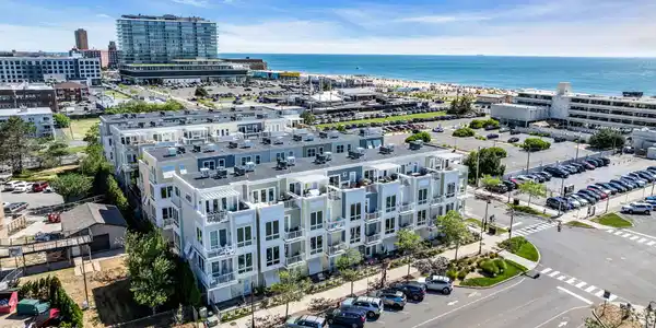 803 Kingsley Street Unit 2