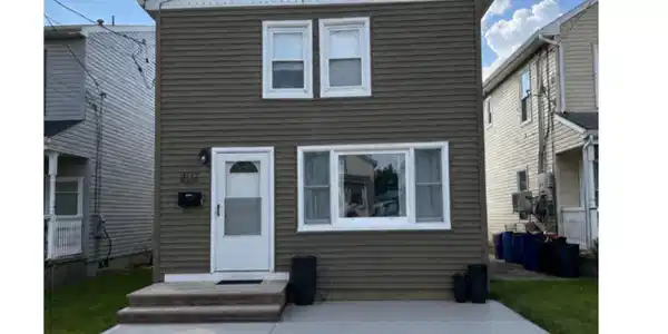 707 Beachview Avenue