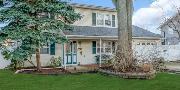 5 Carolina Avenue