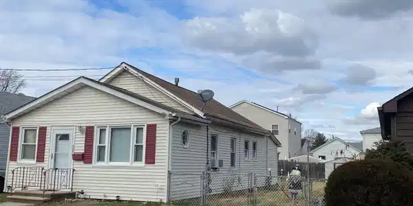 715 Central Avenue