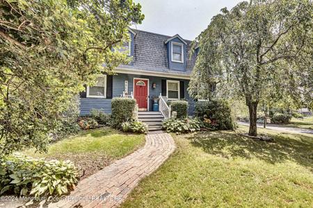 112 W Highland Avenue