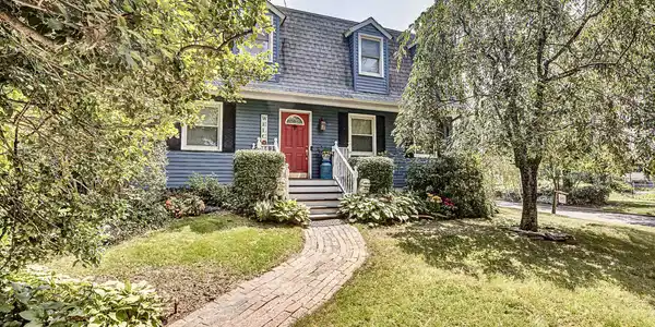 112 W Highland Avenue