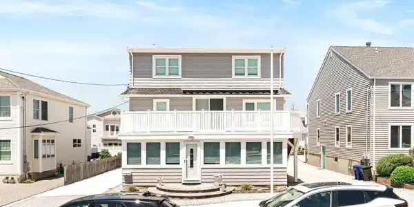 3 Newark Avenue