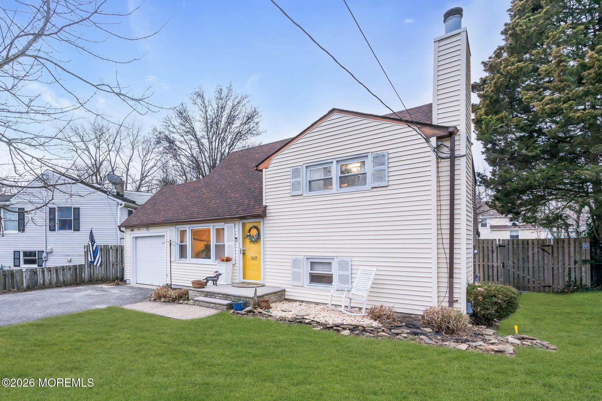 Image 4: 3-web-or-mls-DSC00171-1b