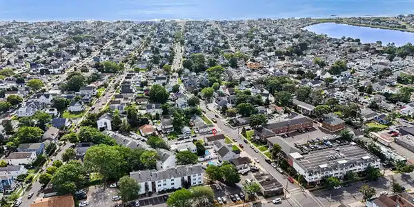 Image 3: 5 Blocks To Belmar