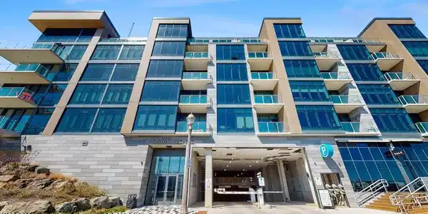 15 Morris Avenue Unit 509