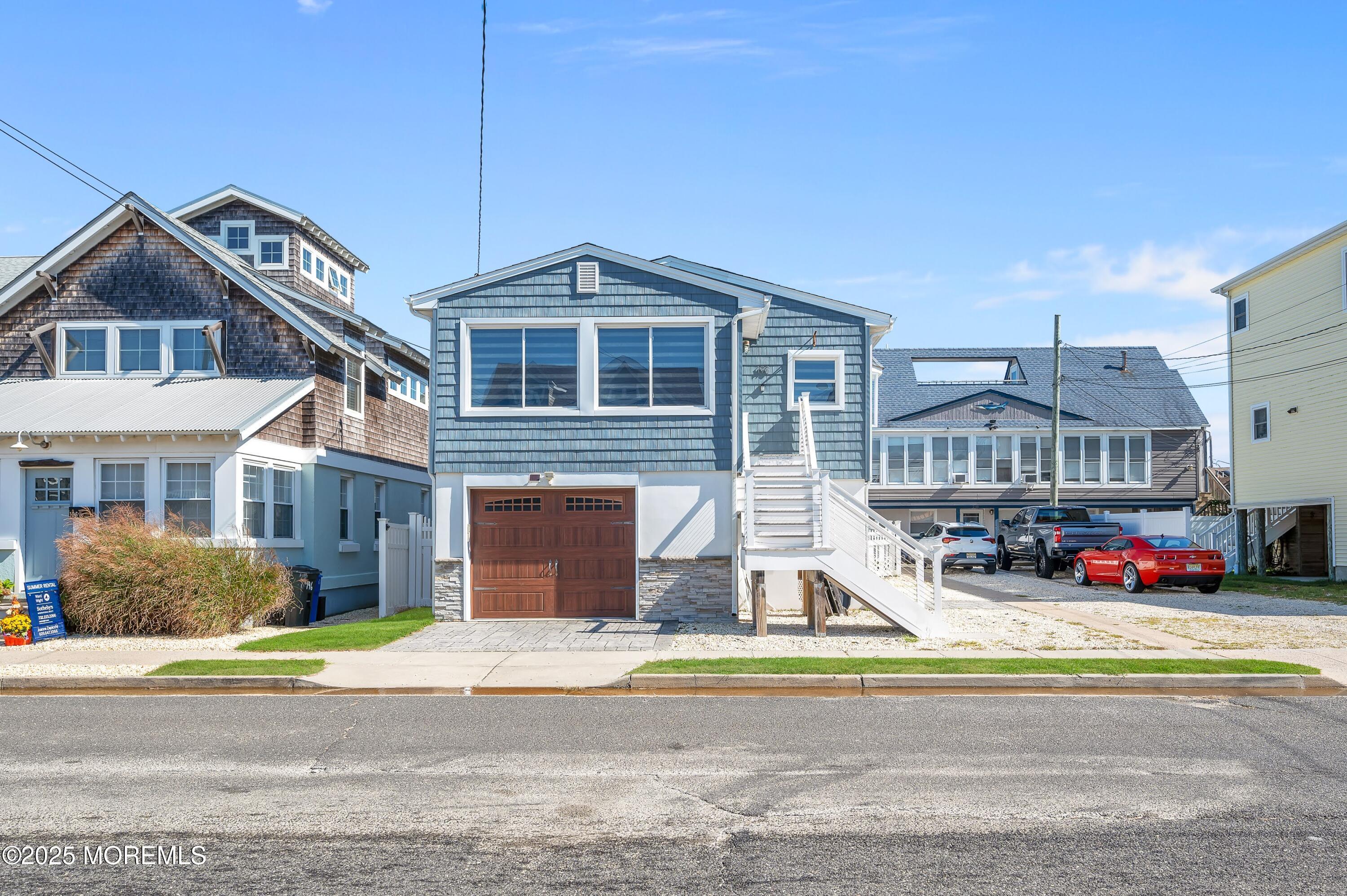 Image 3: 198 3rd Avenue