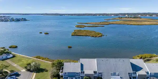 100 Seaview Avenue Unit 3B