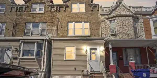 156 Lewis Street