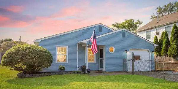 779 Monmouth Parkway