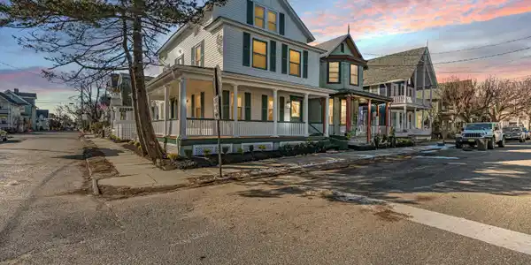 104 Heck Avenue