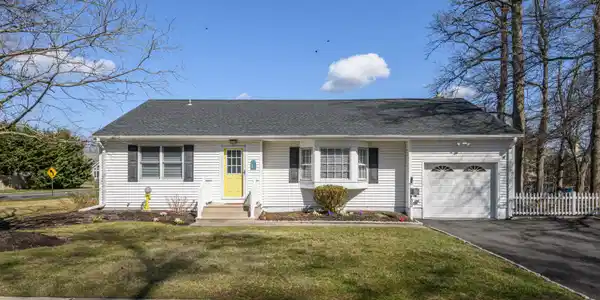 63 Asbury Avenue