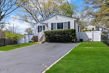 713 Private Lane