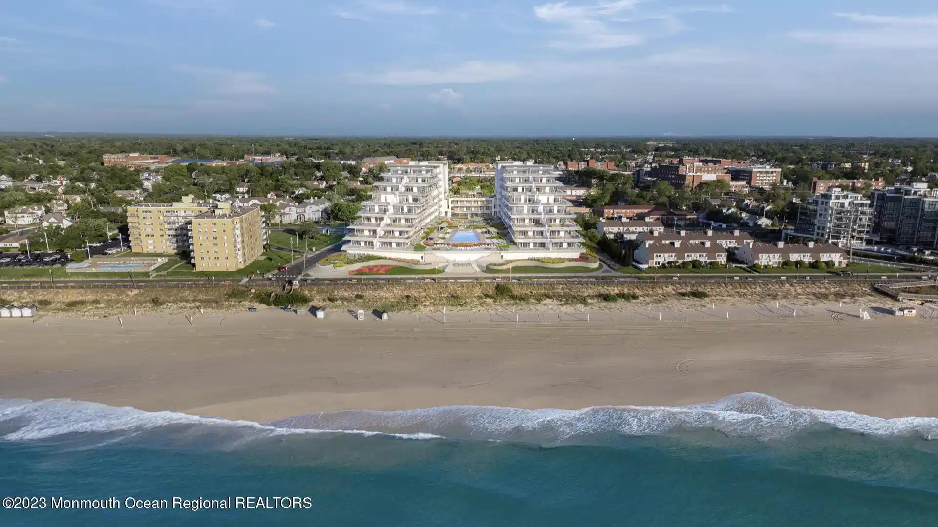 Image 1: OCEANFRONT