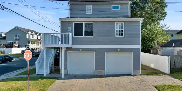 401 Spruce Street