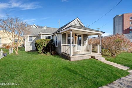 81 Inskip Avenue